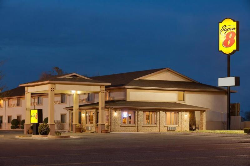 Super 8 By Wyndham Tucumcari Hotell Eksteriør bilde