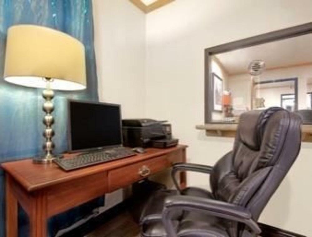 Super 8 By Wyndham Tucumcari Hotell Eksteriør bilde